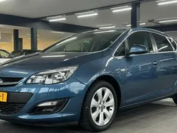 Blauw Gebruikt 2012 Opel Astra Cosmo Hatchback | € 6.950 (Eerlijke prijs)