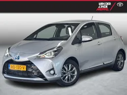 Grijs Gebruikt 2017 Toyota Yaris Hybrid Executive Hatchback | € 17.950 (Goede deal)