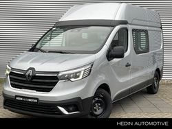 Grijs Gebruikt 2024 Renault Trafic Van | € 28.790