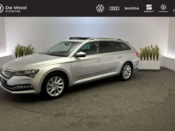 Zilver Gebruikt 2024 Skoda Superb Business Line Stationwagen | € 33.395 (Goede deal)