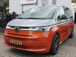 Grijs, metallic lak Gebruikt 2021 VW Multivan MPV | € 55.900