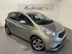 Grijs (metallic) Gebruikt 2017 Kia Venga Hatchback | € 11.380 (Goede deal)
