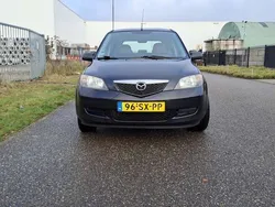 Zwart Gebruikt 2006 Mazda 2 Exclusive Stationwagen | € 1.100 (Goede deal)