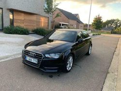Zwart Gebruikt 2015 Audi A3 Ambiente Sedan | € 12.350 (Eerlijke prijs)