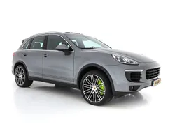 Grijs Gebruikt 2015 Porsche Cayenne SUV | € 26.945 (Iets duurder)