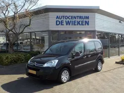 Zwart Gebruikt 2016 Citroën Berlingo MPV | € 11.945 (Duur)