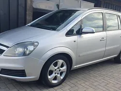 Zilver Gebruikt 2005 Opel Zafira Enjoy MPV | € 995 (Goede deal)