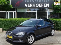 Zwart, metallic lak Gebruikt 2010 Audi A3 Sportback S-Line Hatchback | € 7.450 (Eerlijke prijs)
