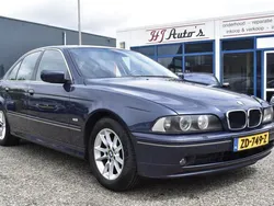 Blauw, metallic lak Gebruikt 2002 BMW 525 Exclusive Sedan | € 5.500 (Eerlijke prijs)