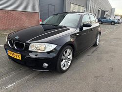 Zwart Gebruikt 2005 BMW 118 Executive Hatchback | € 2.850 (Super prijs)