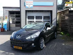 Zwart, metallic lak Gebruikt 2010 Peugeot 207 CC Roland Garros Cabriolet | € 3.900 (Eerlijke prijs)