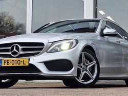 Grijs, metallic lak Gebruikt 2017 Mercedes C180 Sport Edition Stationwagen | € 16.244 (Goede deal)