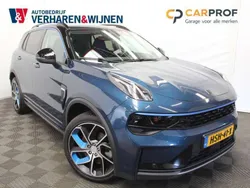 Blauw, metallic lak Gebruikt 2022 Lynk & Co 01 SUV | € 24.900 (Eerlijke prijs)