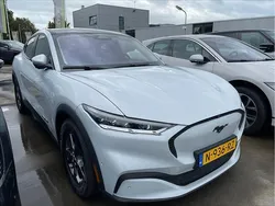 Wit Gebruikt 2021 Ford Mustang Mach-E S SUV | € 27.400 (Duur)