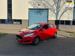 Rood Gebruikt 2016 Ford Fiesta Style Hatchback | € 8.999 (Eerlijke prijs)