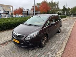 Bruin Gebruikt 2012 Opel Zafira MPV | € 1.990