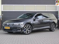 Grijs Gebruikt 2022 VW Passat Business Stationwagen | € 21.900 (Goede deal)