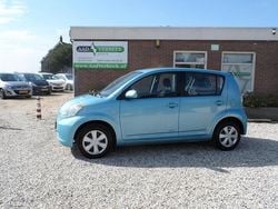 Blauw Gebruikt 2008 Daihatsu Sirion Hatchback | € 2.750 (Eerlijke prijs)