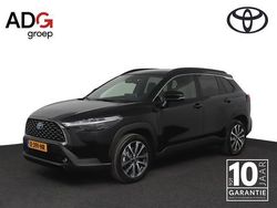 Zwart Gebruikt 2023 Toyota Corolla Cross SUV | € 35.950 (Eerlijke prijs)