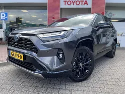 Grijs Gebruikt 2023 Toyota RAV4 Style SUV | € 42.400 (Eerlijke prijs)