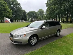 Grijs Gebruikt 2009 Volvo V70 Summum Stationwagen | € 2.950 (Goede deal)