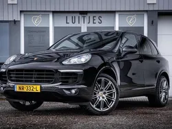 Zwart Gebruikt 2017 Porsche Cayenne Platinum Edition SUV | € 36.900 (Iets duurder)