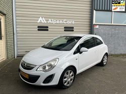 Wit Gebruikt 2013 Opel Corsa Edition Hatchback | € 2.950 (Eerlijke prijs)