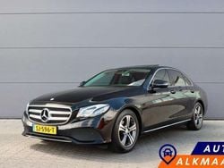 Zwart, metallic lak Gebruikt 2016 Mercedes E220 Prestige Sedan | € 19.900 (Super prijs)