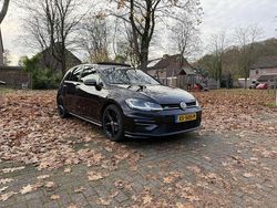 Zwart Gebruikt 2017 VW Golf VII R-line Stationwagen | € 16.950 (Duur)