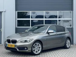Grijs, metallic lak Gebruikt 2017 BMW 118 Executive Hatchback | € 15.950 (Eerlijke prijs)