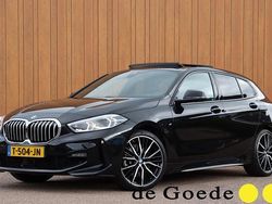 Zwart Gebruikt 2023 BMW 120 M Sport Hatchback | € 35.940 (Eerlijke prijs)