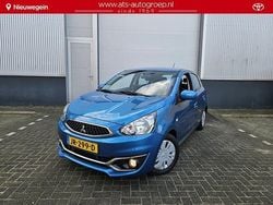Blauw Gebruikt 2016 Mitsubishi Space Star Hatchback | € 9.750
