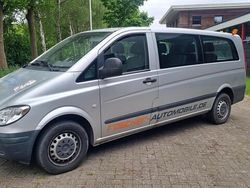 Rood Gebruikt 2006 Mercedes Vito MPV | € 999