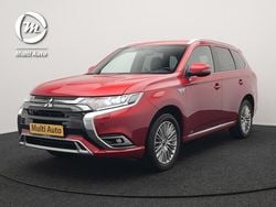 Rood Gebruikt 2019 Mitsubishi Outlander Intense+ SUV | € 23.440 (Goede deal)