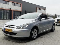 Grijs Gebruikt 2004 Peugeot 307 CC Cabriolet | € 750 (Super prijs)