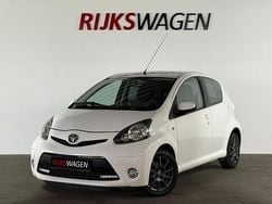 Wit Gebruikt 2012 Toyota Aygo Hatchback | € 5.150 (Eerlijke prijs)