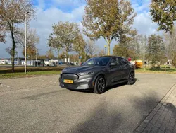 Grijs Gebruikt 2021 Ford Mustang Mach-E SUV | € 39.000 (Duur)