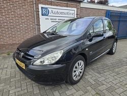 Zwart Gebruikt 2005 Peugeot 307 Hatchback | € 1.250 (Eerlijke prijs)