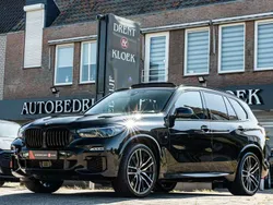 Zwart Gebruikt 2021 BMW X5 M Sport SUV | € 64.950 (Eerlijke prijs)