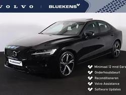 Zwart Gebruikt 2024 Volvo S60 Plus Sedan | € 39.900 (Eerlijke prijs)