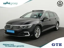 Zwart Gebruikt 2022 VW Passat Business Stationwagen | € 29.900 (Duur)