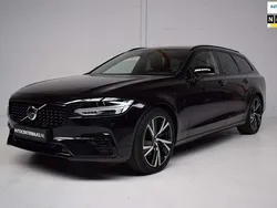 Zwart Gebruikt 2022 Volvo V90 R-Design Stationwagen | € 35.945 (Super prijs)