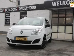 Wit Gebruikt 2008 Renault Twingo Authentique Hatchback | € 2.800 (Eerlijke prijs)