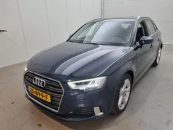 Blauw Gebruikt 2019 Audi A3 S-Line Hatchback | € 16.400 (Eerlijke prijs)