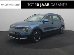 Blauw, metallic lak Gebruikt 2022 Kia e-Niro SUV | € 31.440 (Eerlijke prijs)
