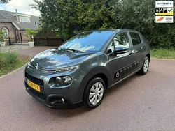 Grijs Gebruikt 2017 Citroën C3 Feel Hatchback | € 6.995 (Eerlijke prijs)