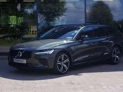 Grijs, metallic lak Gebruikt 2021 Volvo V60 R-Design Stationwagen | € 34.950 (Super prijs)