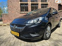 Zwart Gebruikt 2015 Opel Corsa Comfort Hatchback | € 6.250 (Eerlijke prijs)