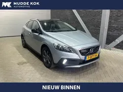 Grijs Gebruikt 2013 Volvo V40 CC Summum Stationwagen | € 22.400 (Iets duurder)