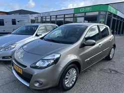 Bruin Gebruikt 2011 Renault Clio II Collection Hatchback | € 4.950 (Eerlijke prijs)